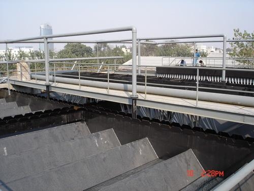 ���̰���